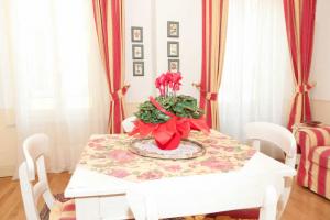 tavolo virginia-tuscanyhomerentals