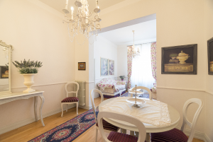 vittoria dining area table for four